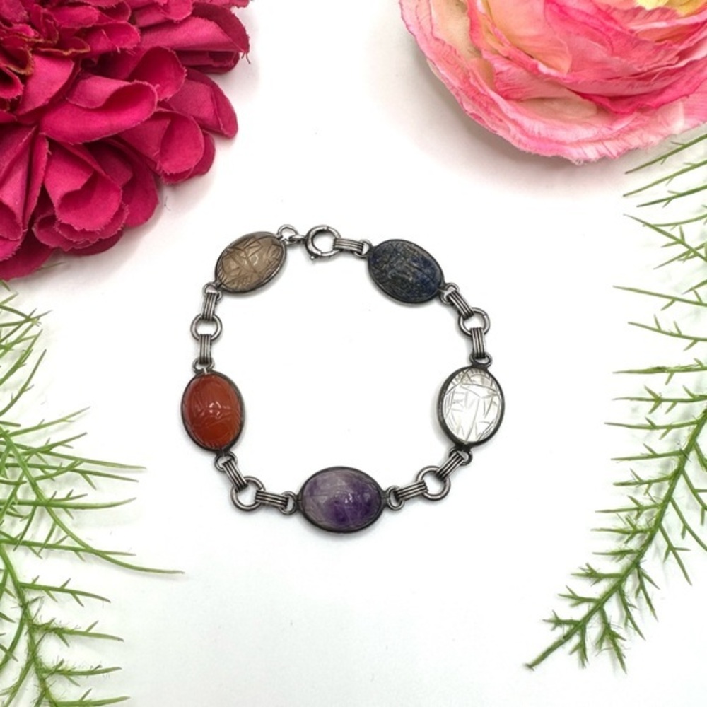 VINTAGE⚜️Gemstone STERLING SILVER Carved Scarab Charm Bracelet